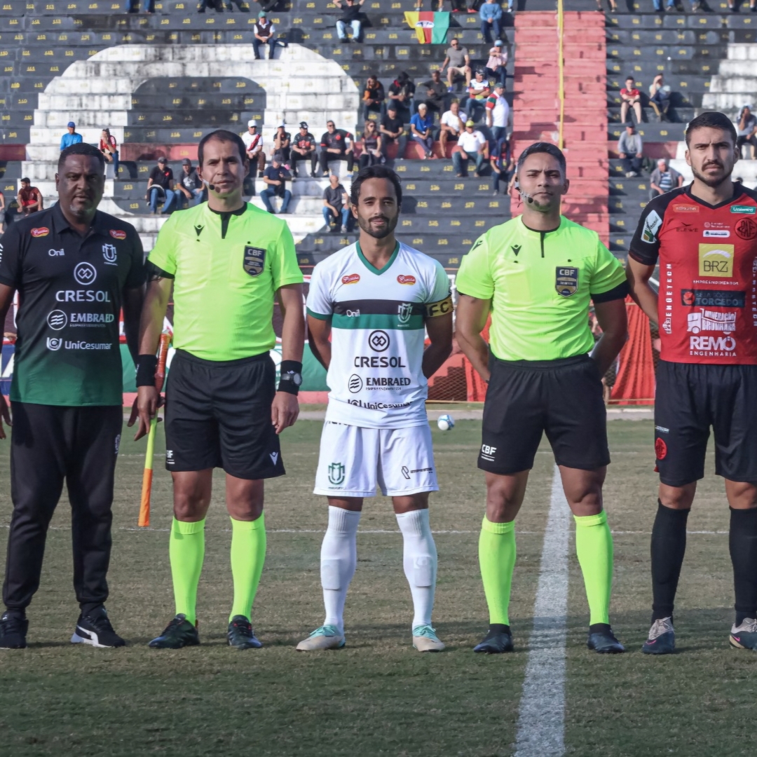 Vitória e liderança na Série D, marcaram 100 jogos de Castilho