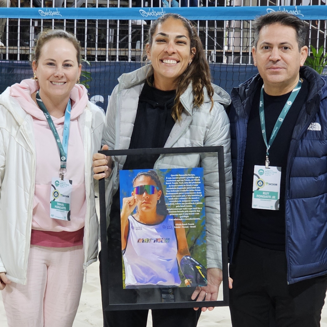 Samantha Barijan é homenageada no ITF BT200 de Toledo no PR