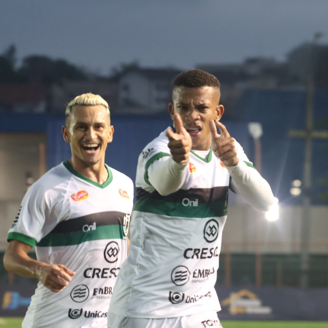 Maringá FC vence fora de casa e encaminha vaga para as quartas