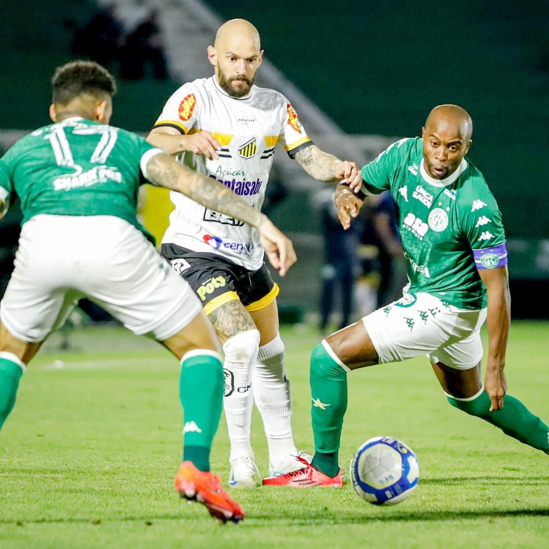 Guarani desperdiça chances e Novorizontino aproveita: 2 a 0