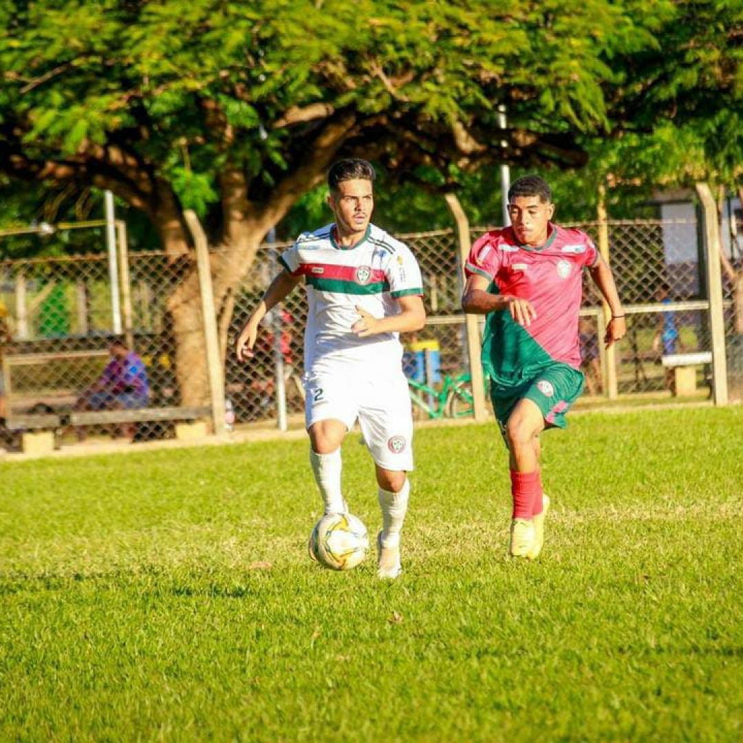 A Jornada de Luiz Vogler no Futebol: Talento e Perseverança