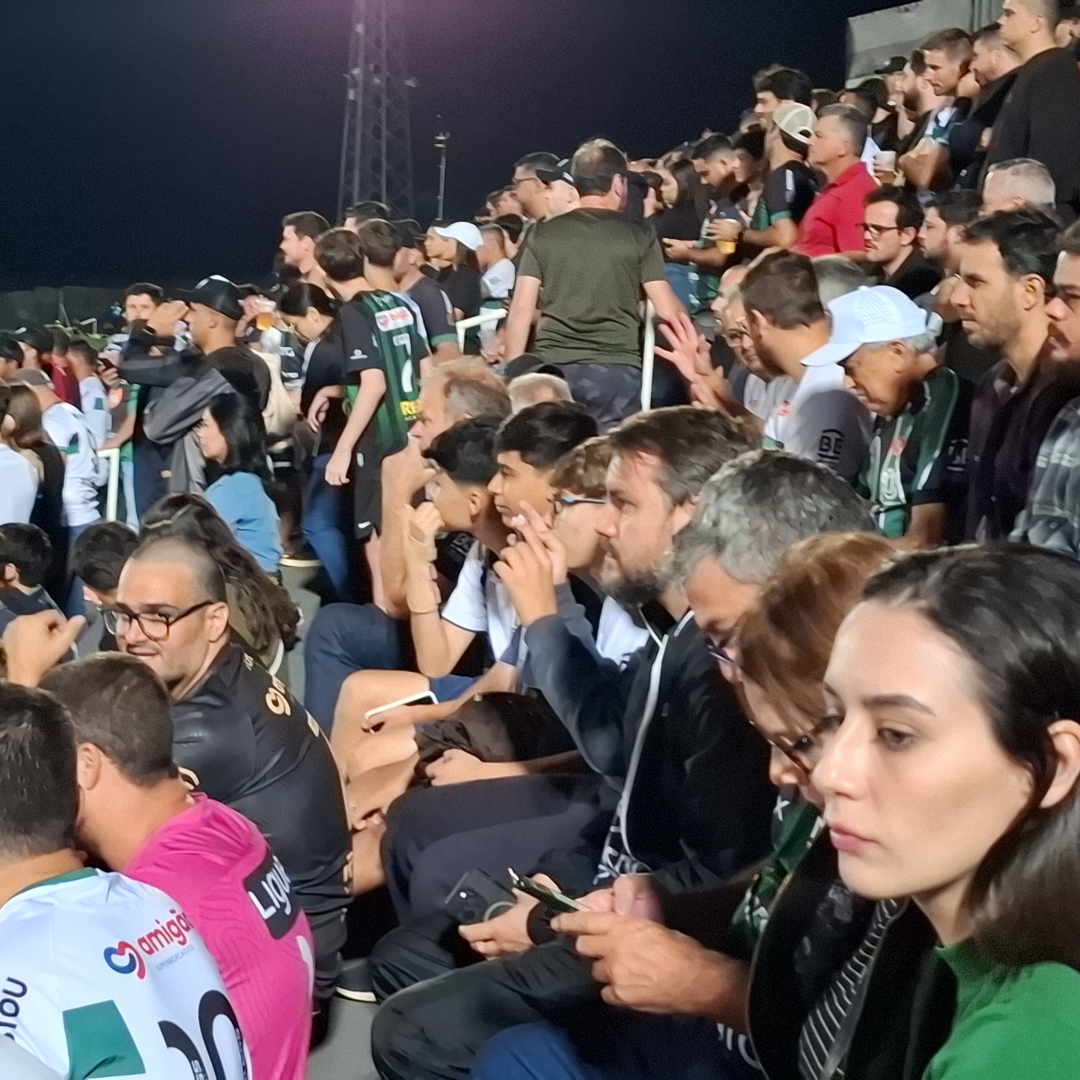 Maringá 2x2 Galo: Davi tentou, mas o Apito ajudou Golias