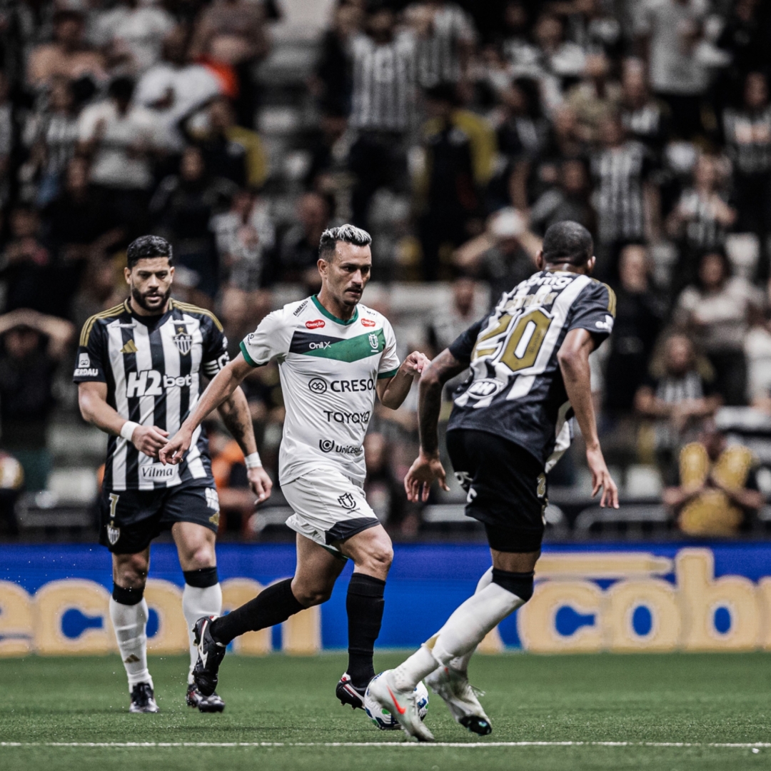 Mineiro 4 x 0 Maringaense: Pão de Queijo Engoliu o Chimarrão