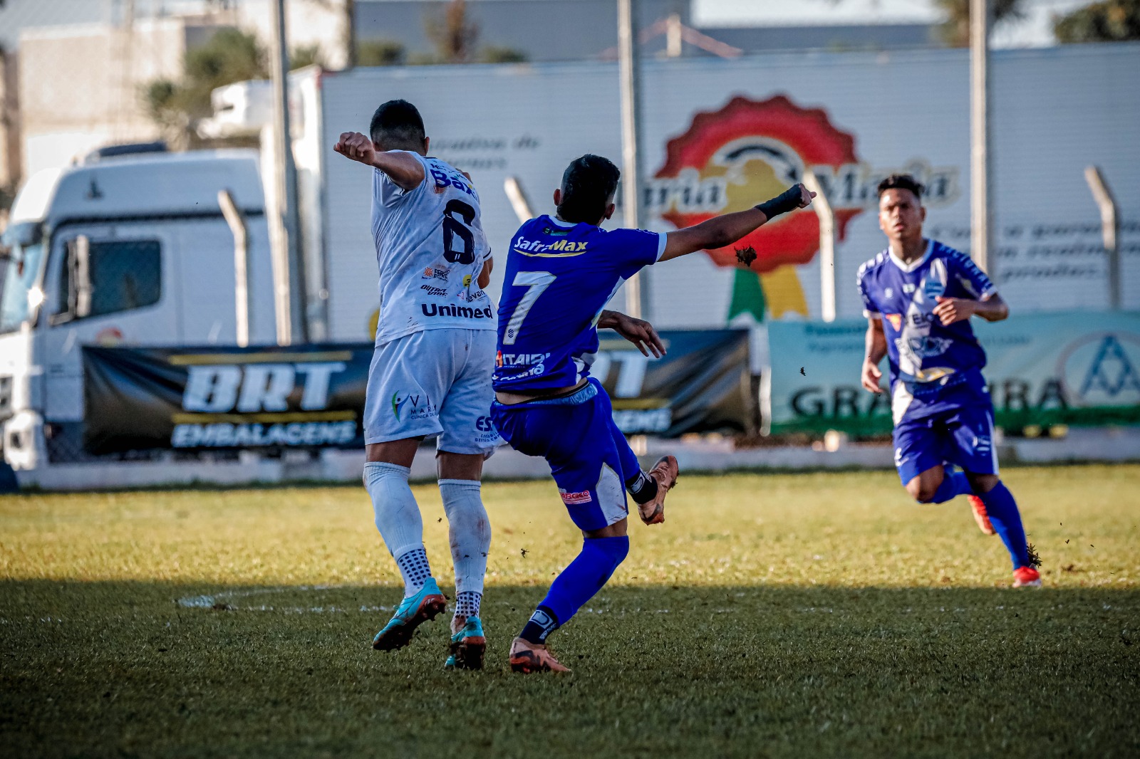 IMAGENS DO JOGO ENTRE NACIONAL X GALO MARINGÁ